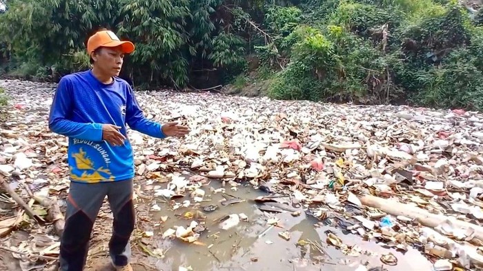 15 Ton Sampah Terangkat dari Sungai Cibanten, Tata Kelola Limbah Perkotaan Jadi Sorotan