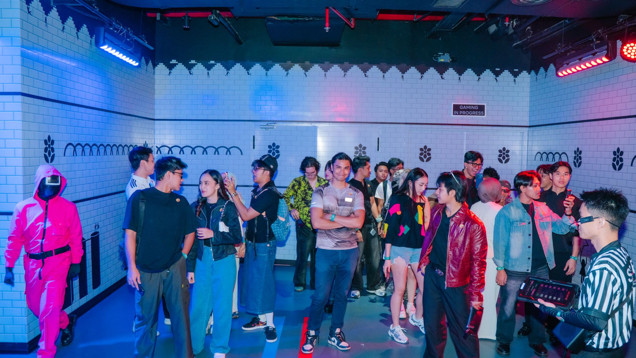 Nggak Cuma Nonton dari Layar Kaca, Hampir 200 Kreator Jajal Ketegangan 'Squid Game: The Experience' Pertama di Asia Tenggara!