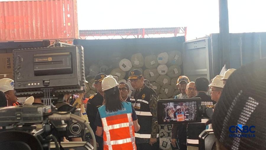 Penumpukan Kontainer di Pelabuhan Tanjung Priok Picu Perhatian, Efisiensi Sistem Logistik Disorot